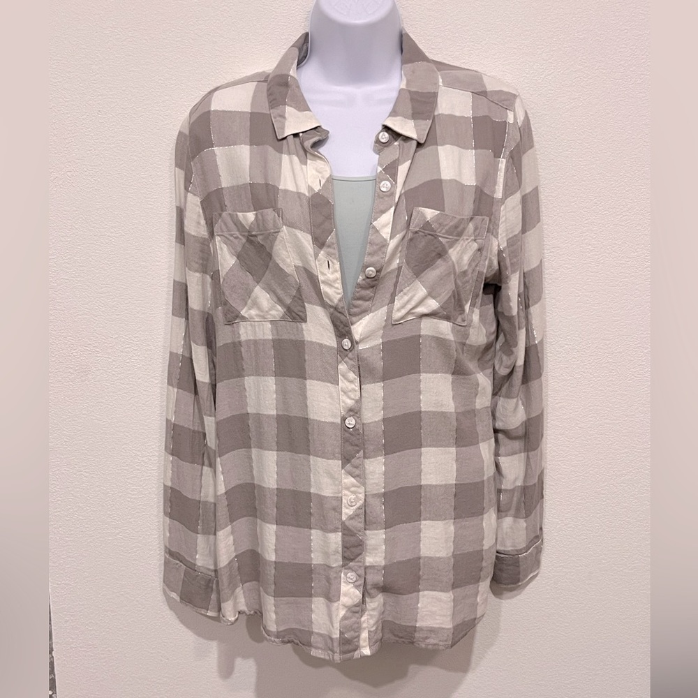 Relativity Long Sleeved Plaid Gray White Button Down Shirt Size Medium